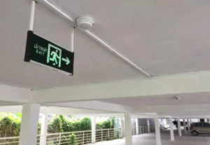 Hướng Dẫn Chọn Đèn Exit Thoát Hiểm Đúng Chuẩn 2025 den-exit-2-mat